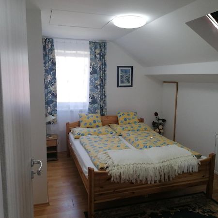 Mimi Vendeghaz Apartment Siofok Luaran gambar