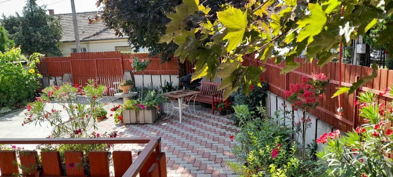 Mimi Vendeghaz Apartment Siofok Luaran gambar